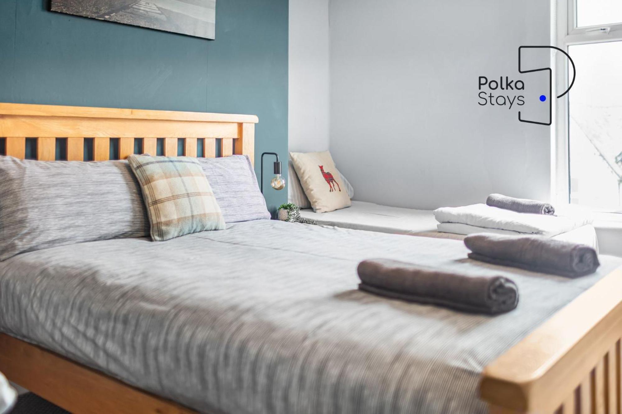 Polkadot Winter Gardens - Large Modern Apartments In Blackpool By Polkastays Exterior foto