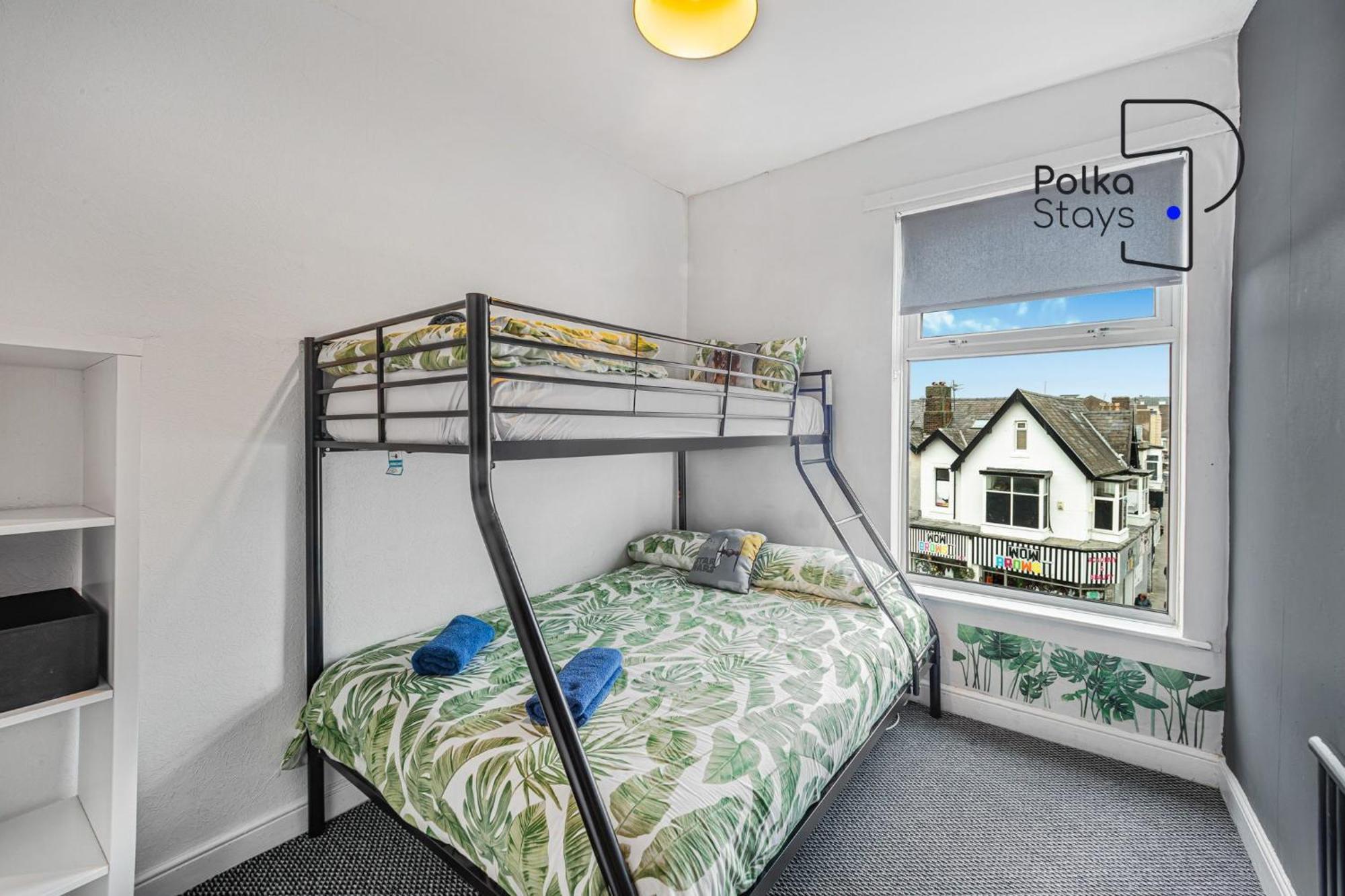 Polkadot Winter Gardens - Large Modern Apartments In Blackpool By Polkastays Exterior foto