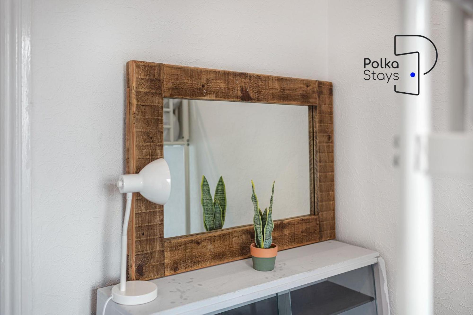 Polkadot Winter Gardens - Large Modern Apartments In Blackpool By Polkastays Exterior foto