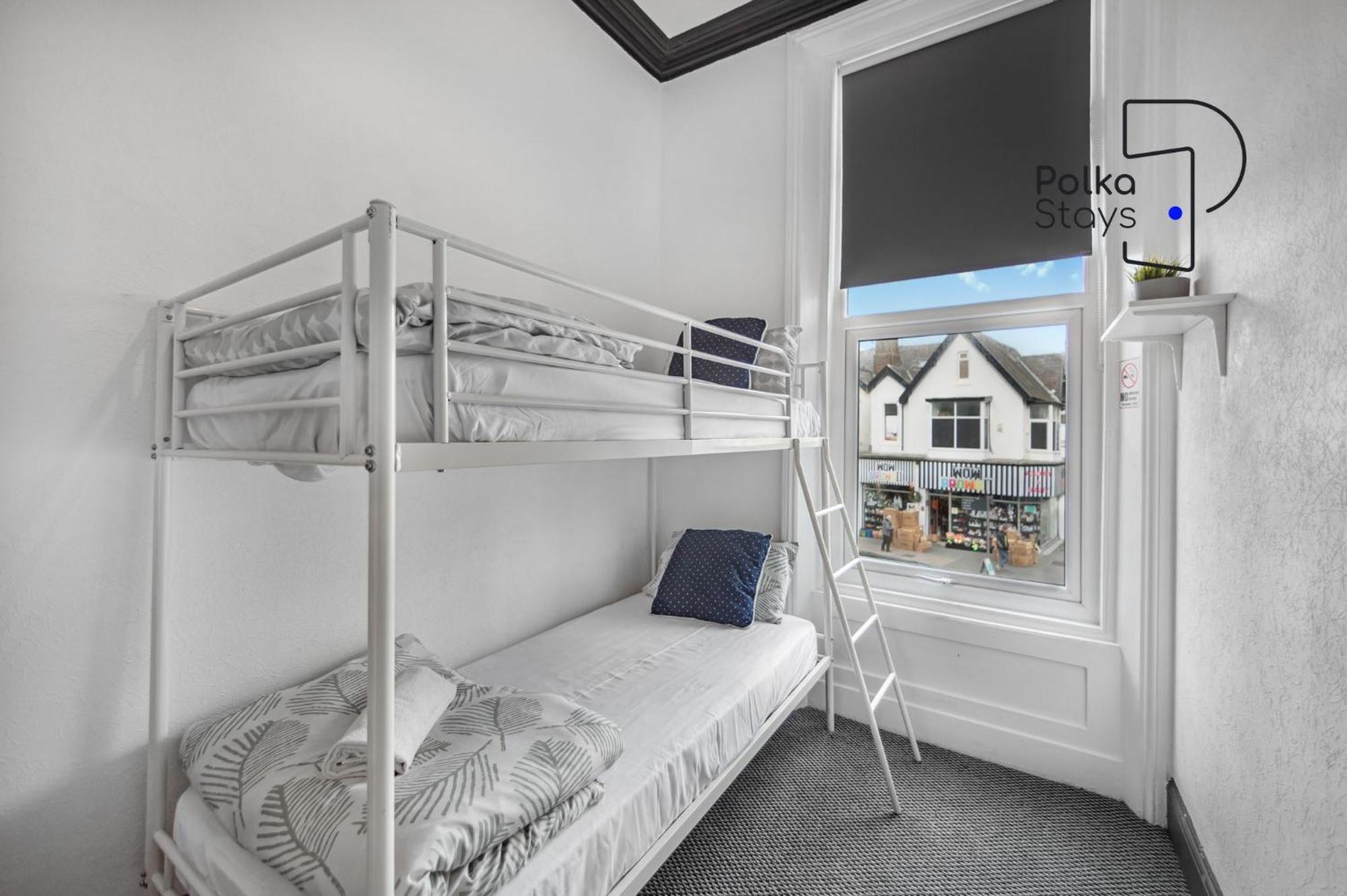 Polkadot Winter Gardens - Large Modern Apartments In Blackpool By Polkastays Exterior foto