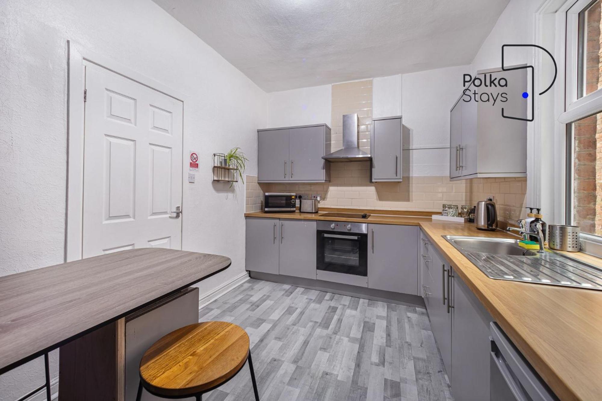 Polkadot Winter Gardens - Large Modern Apartments In Blackpool By Polkastays Exterior foto
